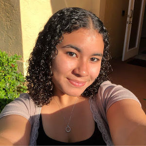 Meet your Posher, Karina